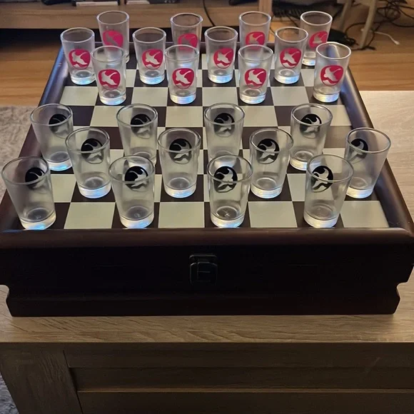 Shot glass checkers game set - Picture 2 of 4